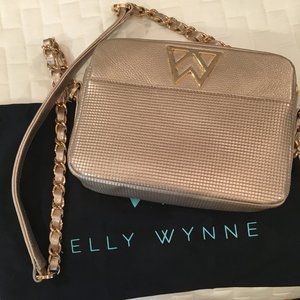 Kelly Wynne Mingle Mingle Mini in Hubby I'm Home